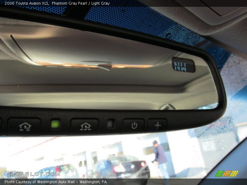 Phantom Gray Pearl / Light Gray 2006 Toyota Avalon XLS