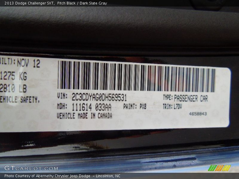 Pitch Black / Dark Slate Gray 2013 Dodge Challenger SXT