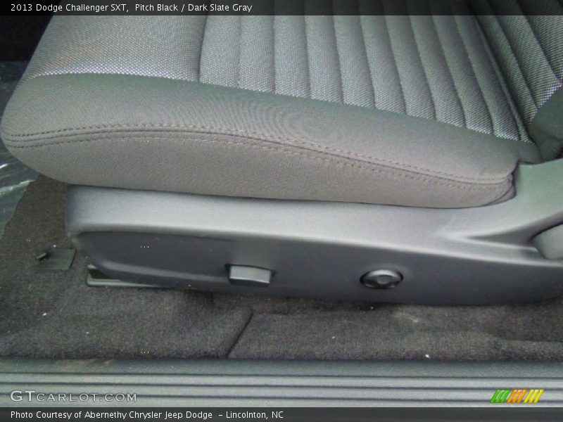 Pitch Black / Dark Slate Gray 2013 Dodge Challenger SXT