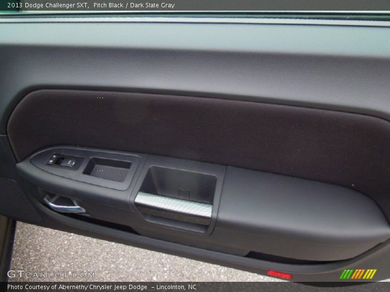 Pitch Black / Dark Slate Gray 2013 Dodge Challenger SXT