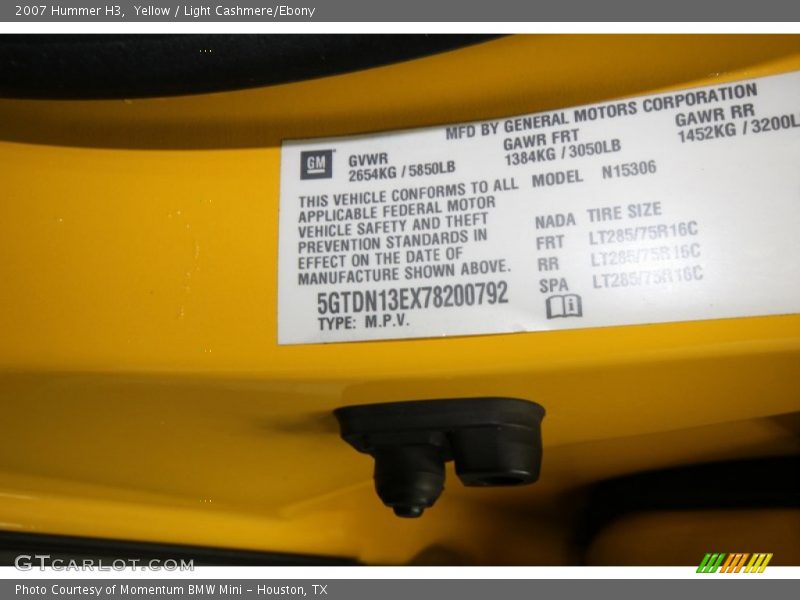 Yellow / Light Cashmere/Ebony 2007 Hummer H3