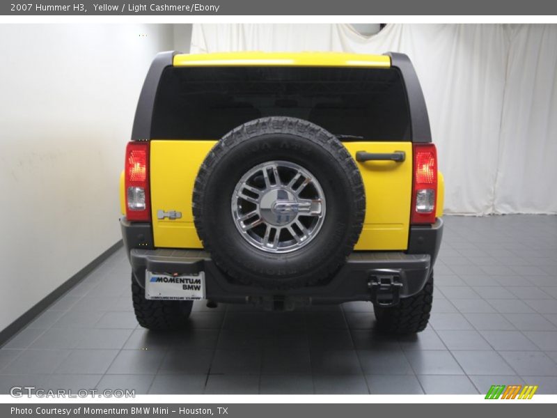 Yellow / Light Cashmere/Ebony 2007 Hummer H3