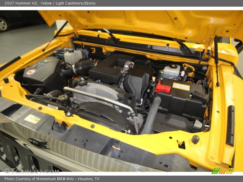 2007 H3  Engine - 3.7 Liter DOHC 20-Valve Inline 5 Cylinder