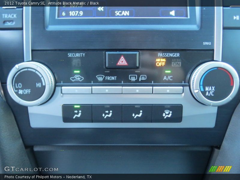 Attitude Black Metallic / Black 2012 Toyota Camry SE