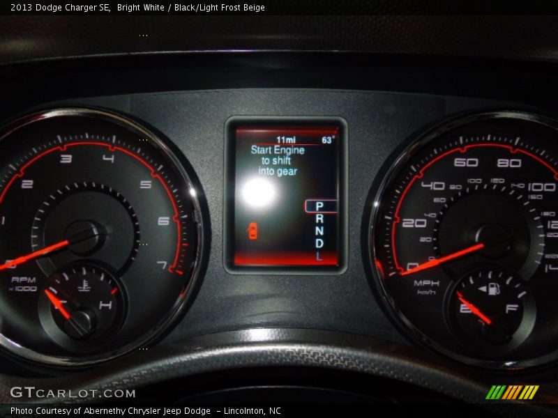 Bright White / Black/Light Frost Beige 2013 Dodge Charger SE
