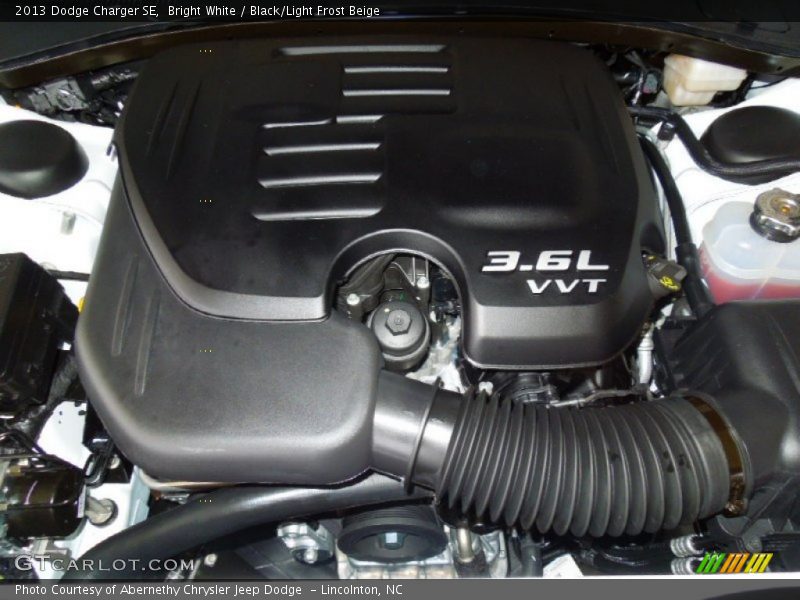 Bright White / Black/Light Frost Beige 2013 Dodge Charger SE