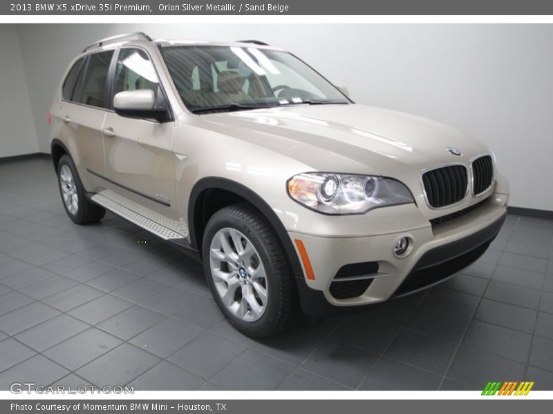 Front 3/4 View of 2013 X5 xDrive 35i Premium