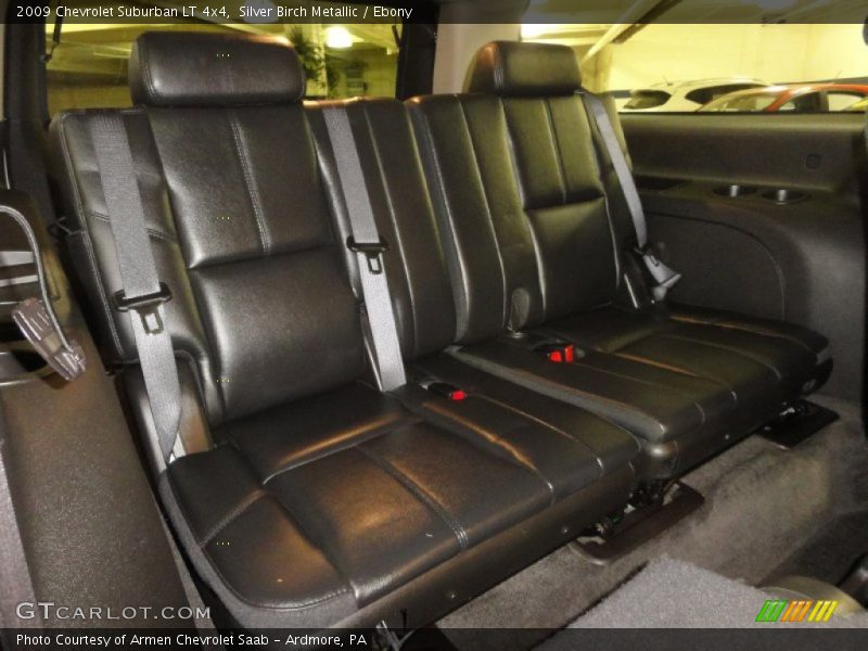 Silver Birch Metallic / Ebony 2009 Chevrolet Suburban LT 4x4