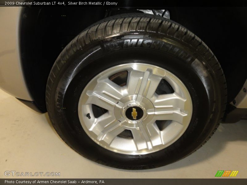 Silver Birch Metallic / Ebony 2009 Chevrolet Suburban LT 4x4
