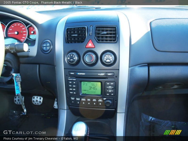 Phantom Black Metallic / Black 2005 Pontiac GTO Coupe