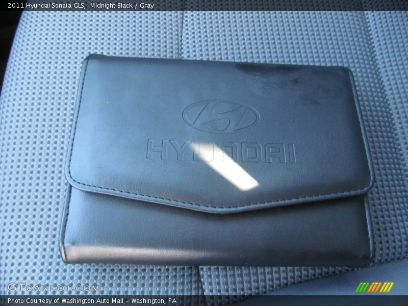 Midnight Black / Gray 2011 Hyundai Sonata GLS
