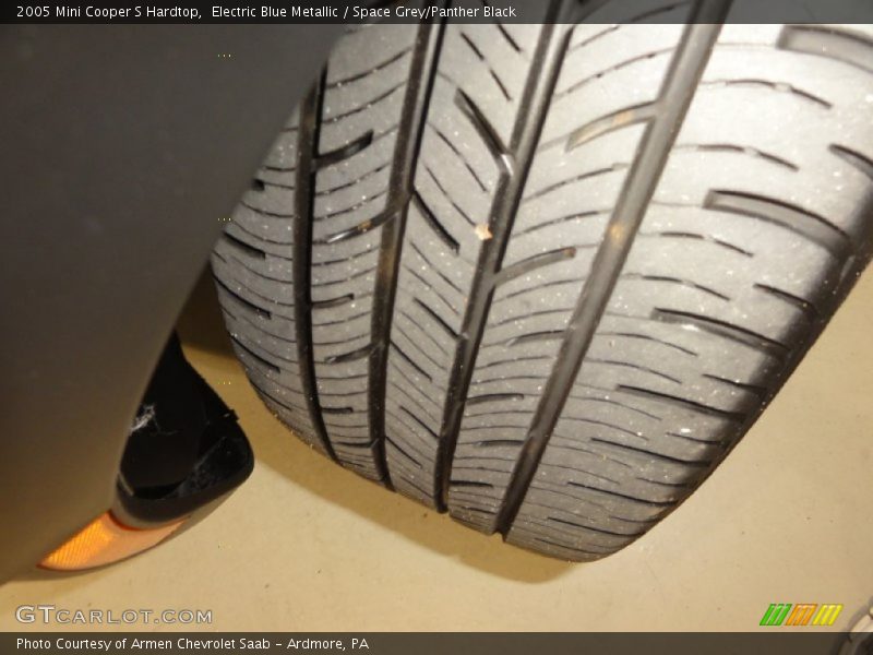 Electric Blue Metallic / Space Grey/Panther Black 2005 Mini Cooper S Hardtop