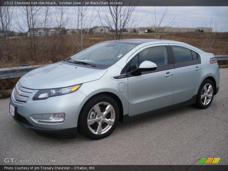 Front 3/4 View of 2012 Volt Hatchback
