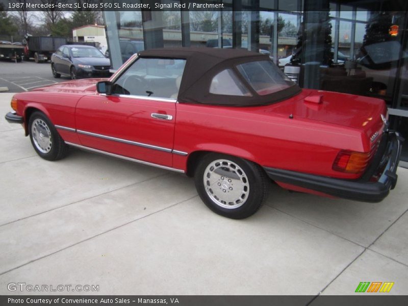 Signal Red / Parchment 1987 Mercedes-Benz SL Class 560 SL Roadster