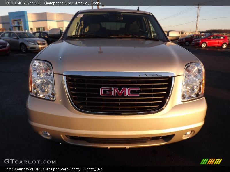 Champagne Silver Metallic / Ebony 2013 GMC Yukon SLE