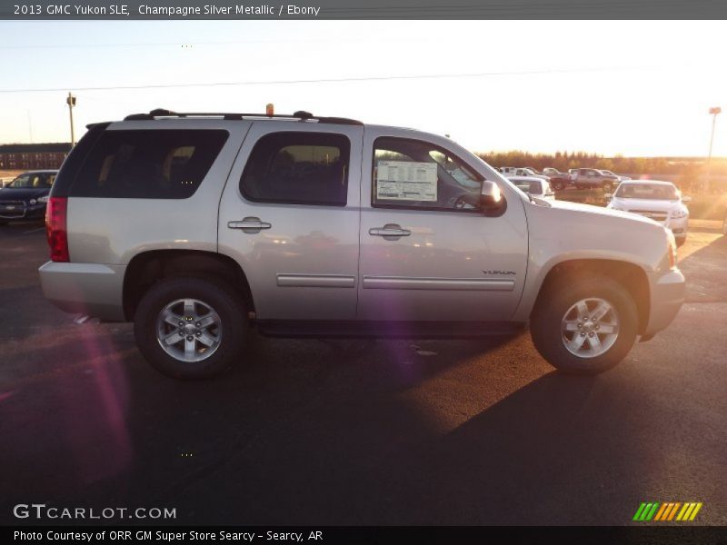 Champagne Silver Metallic / Ebony 2013 GMC Yukon SLE