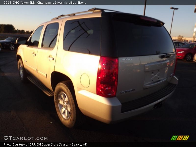 Champagne Silver Metallic / Ebony 2013 GMC Yukon SLE