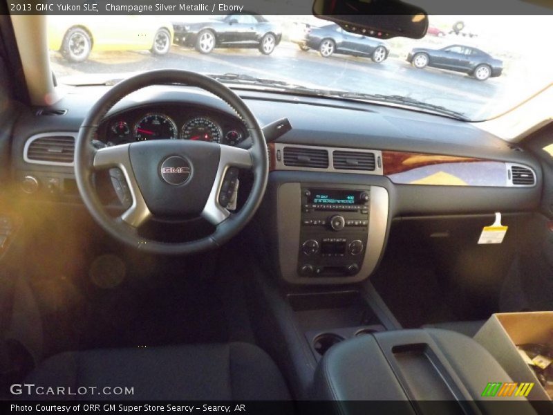 Champagne Silver Metallic / Ebony 2013 GMC Yukon SLE