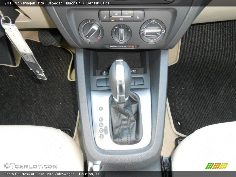 Black Uni / Cornsilk Beige 2013 Volkswagen Jetta TDI Sedan