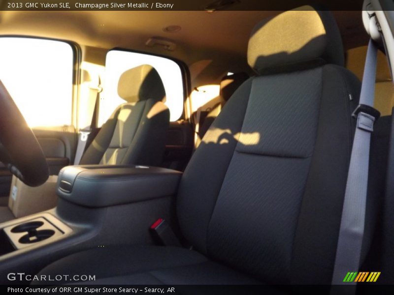 Champagne Silver Metallic / Ebony 2013 GMC Yukon SLE