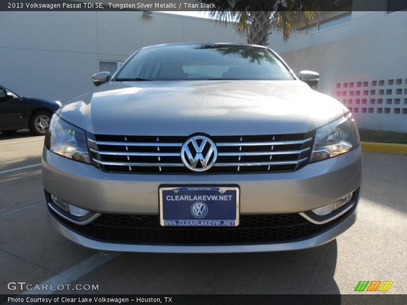 Tungsten Silver Metallic / Titan Black 2013 Volkswagen Passat TDI SE