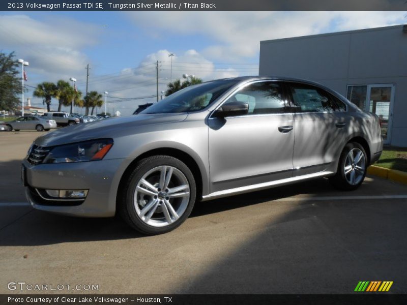 Tungsten Silver Metallic / Titan Black 2013 Volkswagen Passat TDI SE