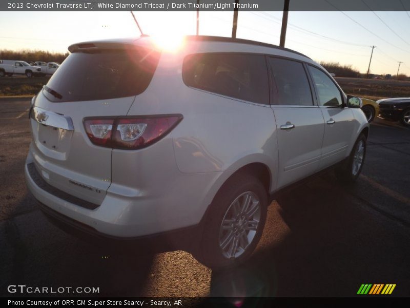 White Diamond Tricoat / Dark Titanium/Light Titanium 2013 Chevrolet Traverse LT