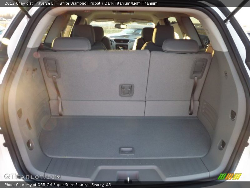 White Diamond Tricoat / Dark Titanium/Light Titanium 2013 Chevrolet Traverse LT