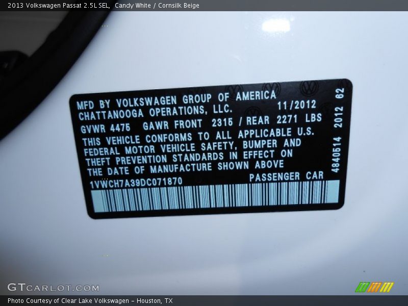 Candy White / Cornsilk Beige 2013 Volkswagen Passat 2.5L SEL
