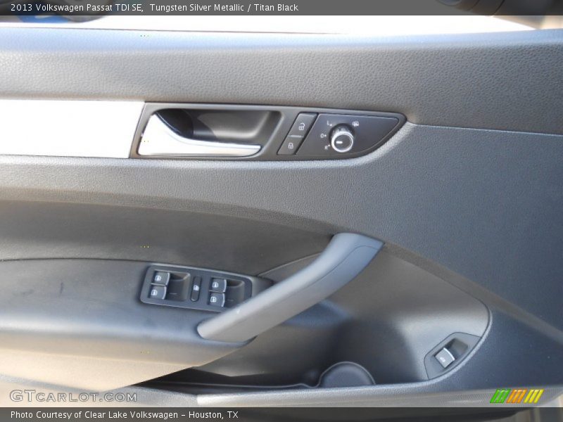 Tungsten Silver Metallic / Titan Black 2013 Volkswagen Passat TDI SE