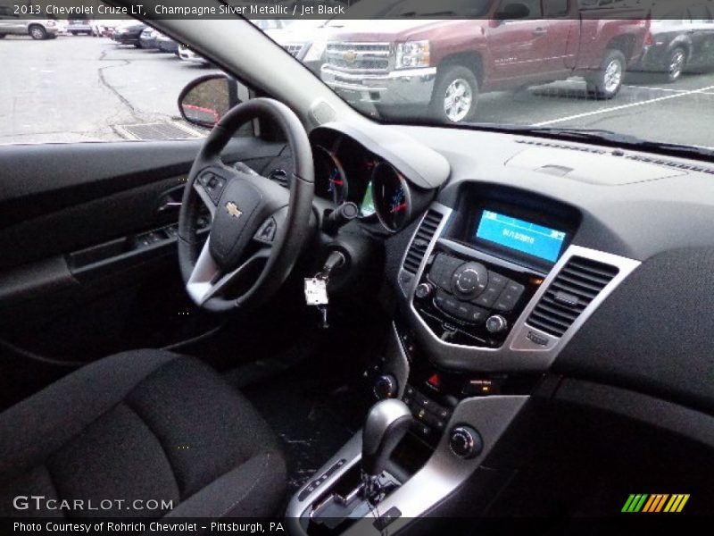 Champagne Silver Metallic / Jet Black 2013 Chevrolet Cruze LT