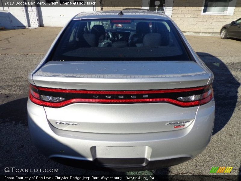 Bright Silver Metallic / Black 2013 Dodge Dart Aero