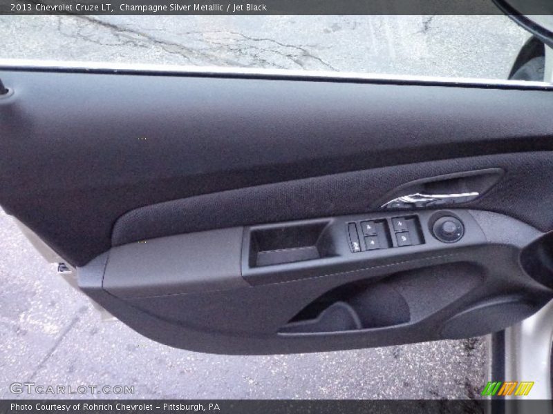 Champagne Silver Metallic / Jet Black 2013 Chevrolet Cruze LT