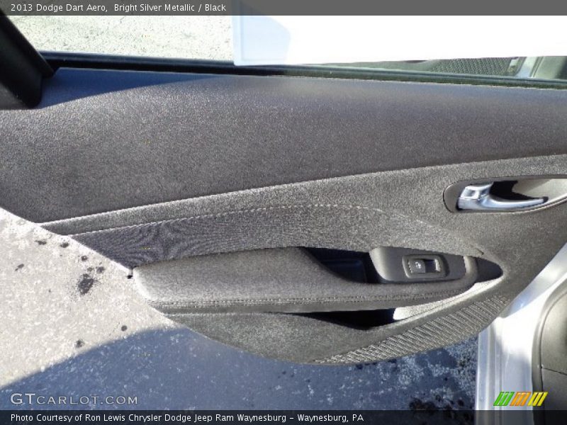 Bright Silver Metallic / Black 2013 Dodge Dart Aero