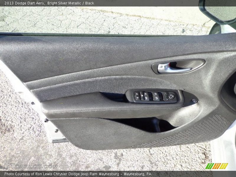 Bright Silver Metallic / Black 2013 Dodge Dart Aero