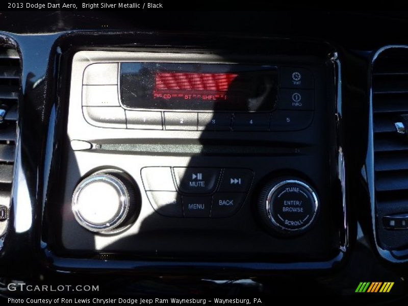 Bright Silver Metallic / Black 2013 Dodge Dart Aero