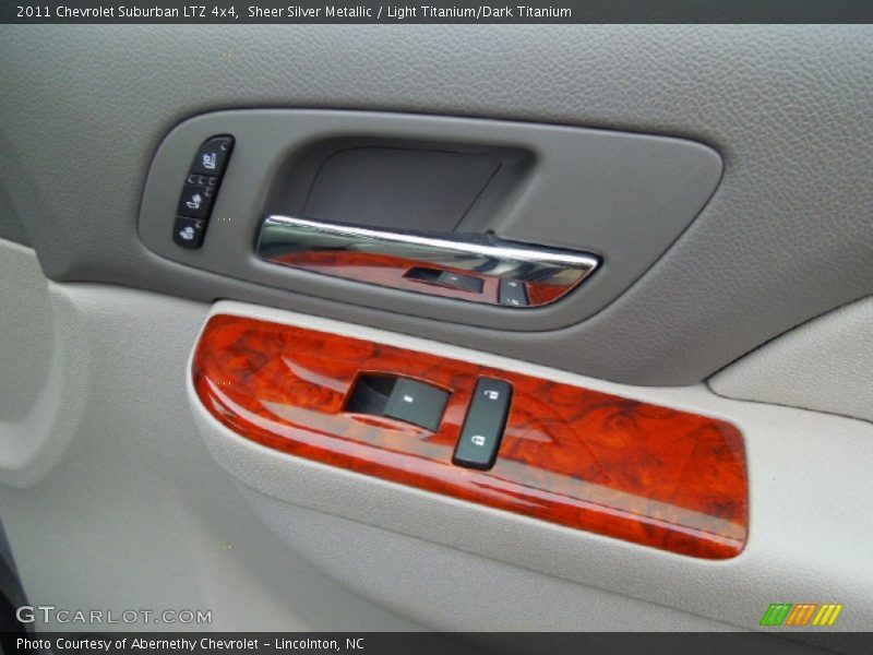 Sheer Silver Metallic / Light Titanium/Dark Titanium 2011 Chevrolet Suburban LTZ 4x4