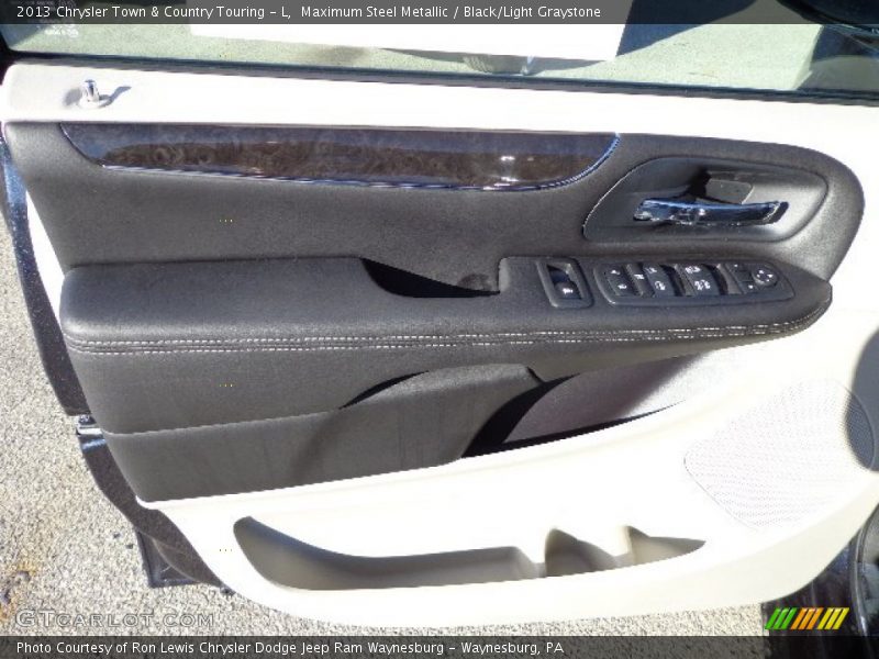 Maximum Steel Metallic / Black/Light Graystone 2013 Chrysler Town & Country Touring - L