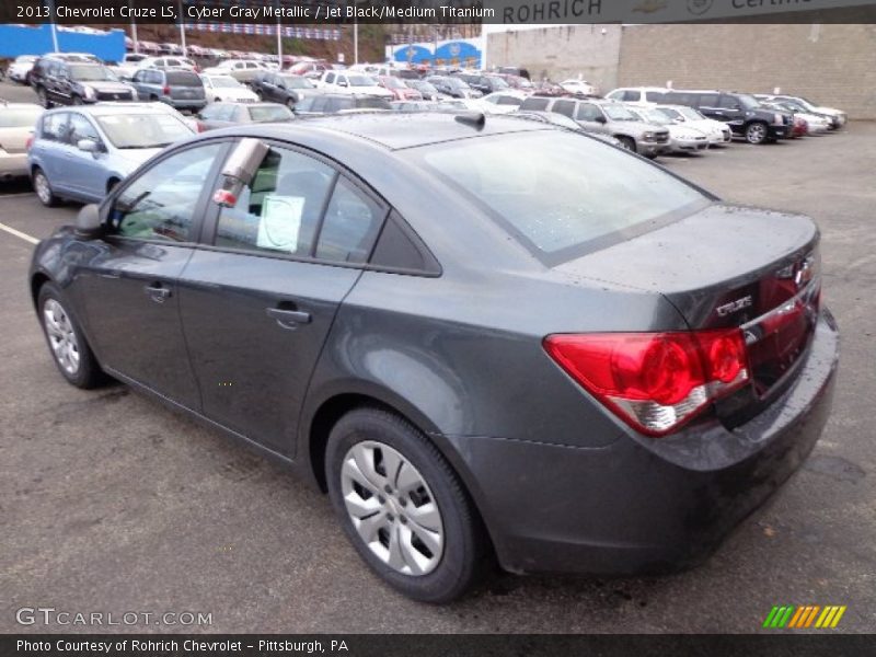 Cyber Gray Metallic / Jet Black/Medium Titanium 2013 Chevrolet Cruze LS