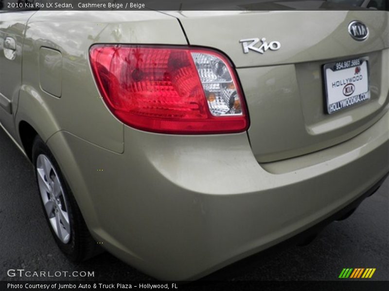 Cashmere Beige / Beige 2010 Kia Rio LX Sedan