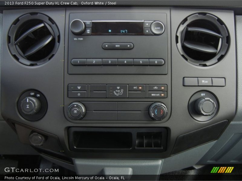 Controls of 2013 F250 Super Duty XL Crew Cab