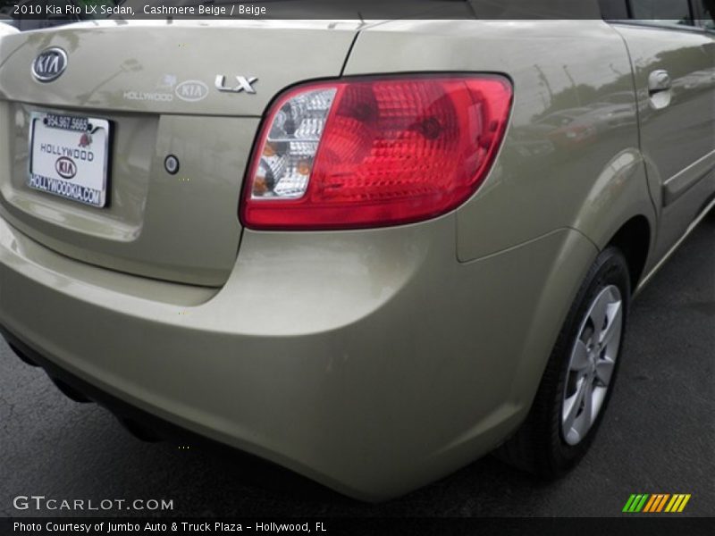 Cashmere Beige / Beige 2010 Kia Rio LX Sedan