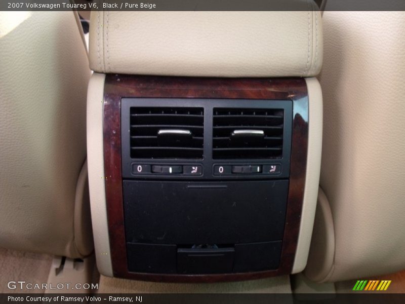 Black / Pure Beige 2007 Volkswagen Touareg V6