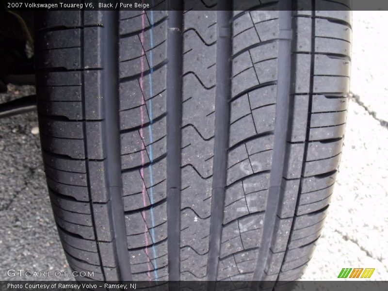 Black / Pure Beige 2007 Volkswagen Touareg V6