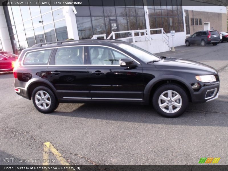Black / Sandstone 2010 Volvo XC70 3.2 AWD