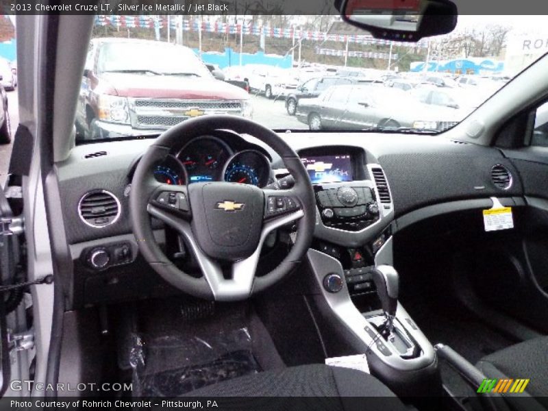 Silver Ice Metallic / Jet Black 2013 Chevrolet Cruze LT