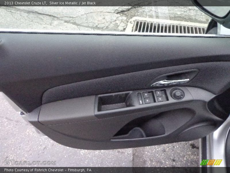 Silver Ice Metallic / Jet Black 2013 Chevrolet Cruze LT