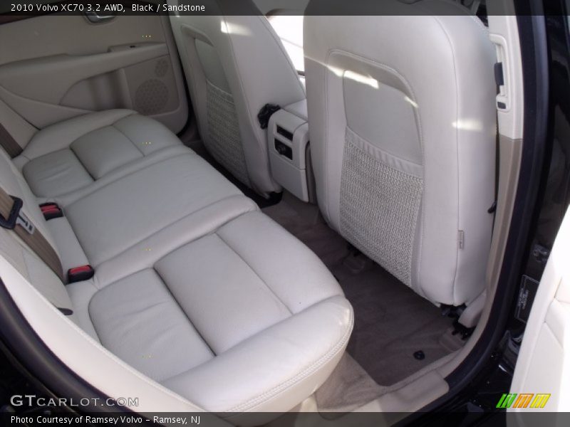 Black / Sandstone 2010 Volvo XC70 3.2 AWD