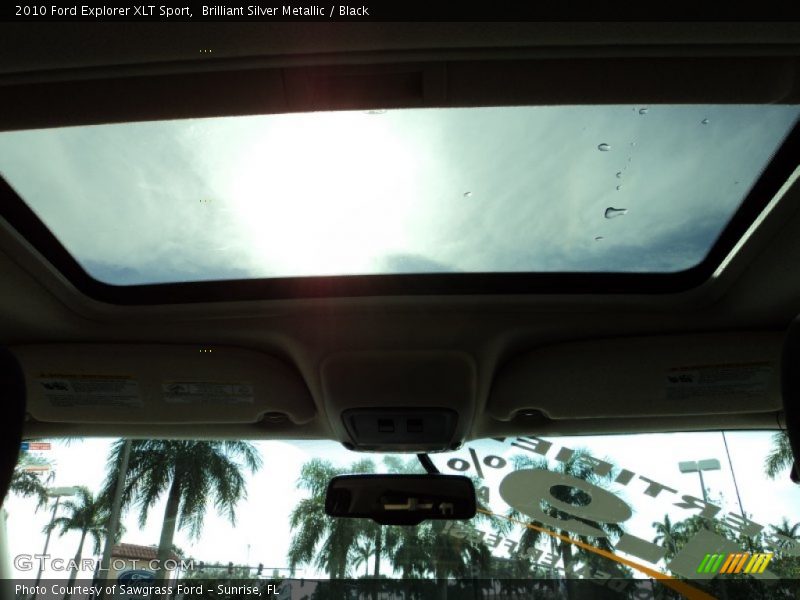 Sunroof of 2010 Explorer XLT Sport