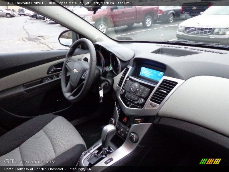 Blue Topaz Metallic / Jet Black/Medium Titanium 2013 Chevrolet Cruze LS